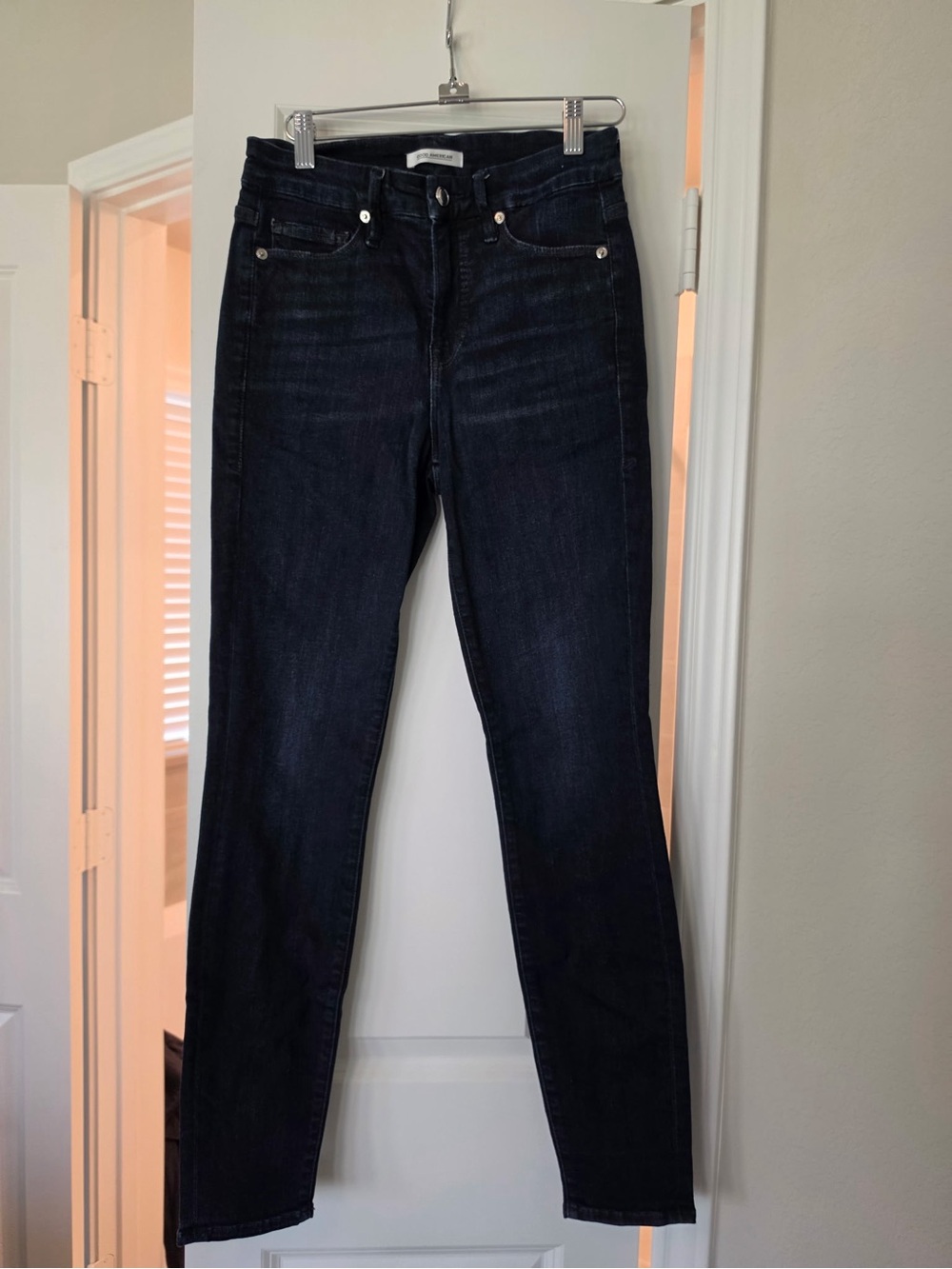 Good American Dark Indigo Skinny Jeans - Black